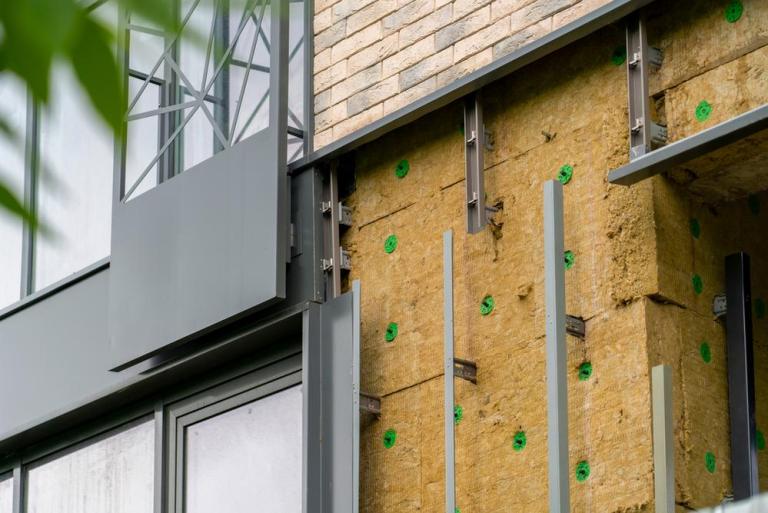 Isolation extérieure à Annonay, quelle solution pour un mur ancien ?